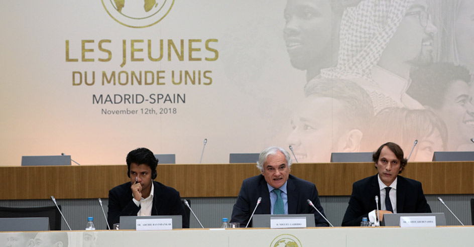 La asociación “Les Jeunes du Monde Unis” habla de los valores en el mundo para los jónenes en 2018